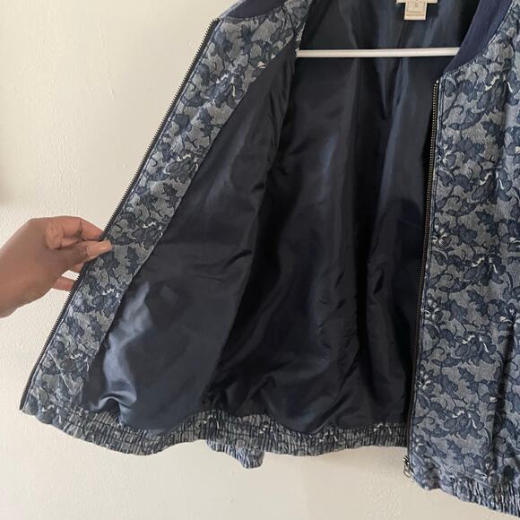 J. Crew Factory Denim Floral Print Bomber Jacket Womens Small Blue Casual Chic - Picture 5 of 10